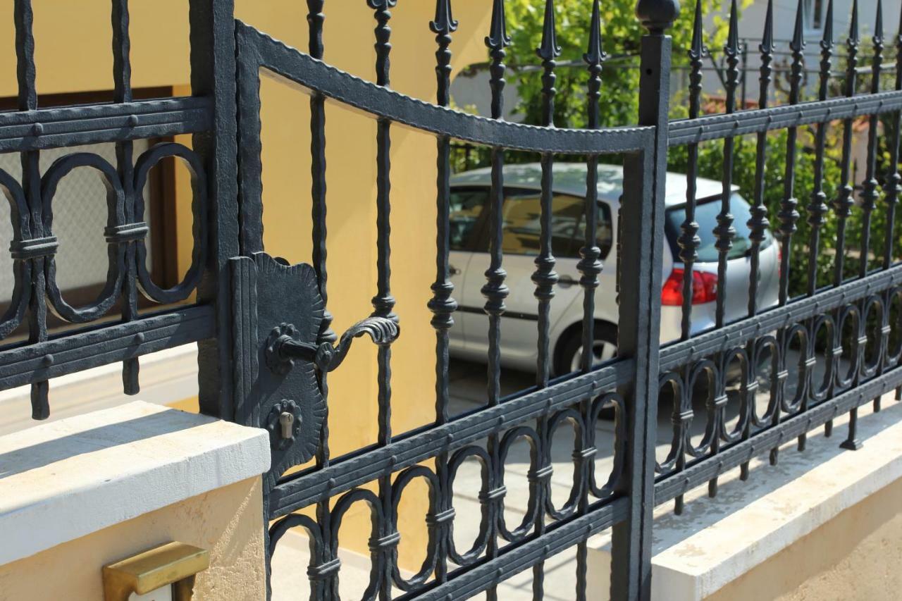 Vila Rojana Vodice Exteriér fotografie