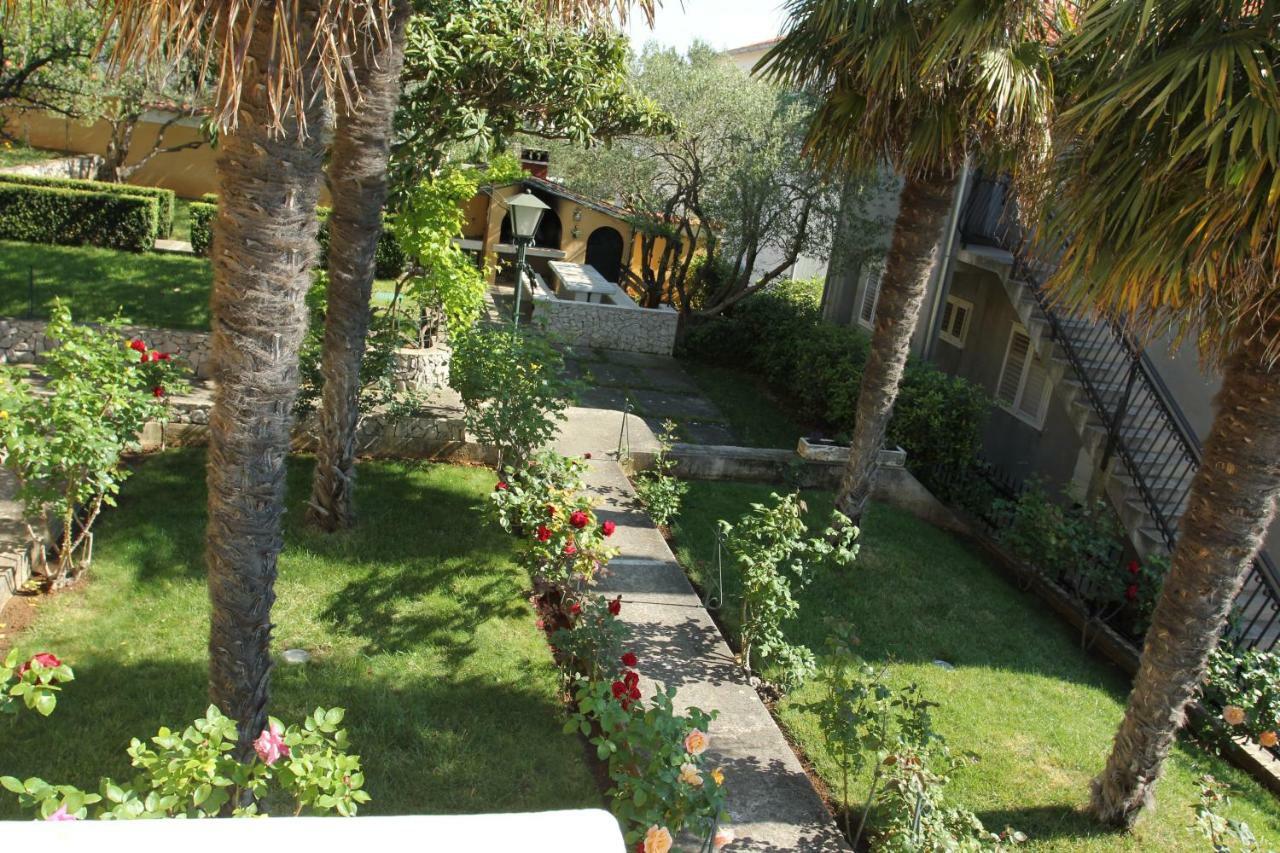 Vila Rojana Vodice Exteriér fotografie